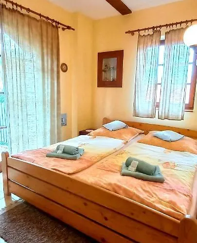 Casa de hóspedes Merlin 3*